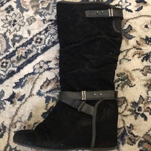 Black semi warm good traction boots